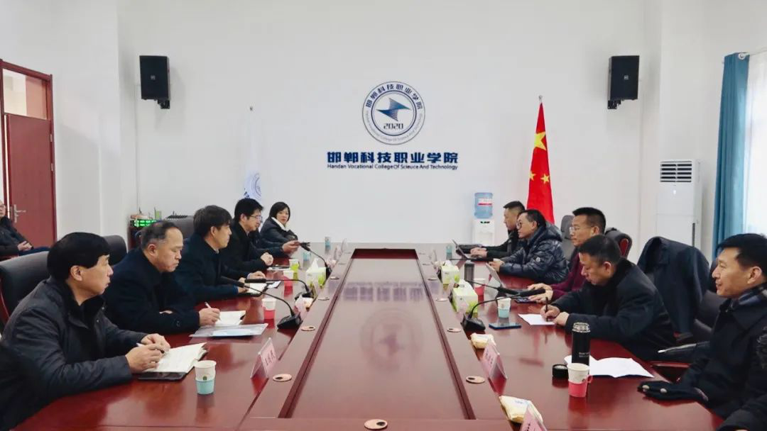 <strong>富納科技吳加富董事長(zhǎng)一行到冀南新區(qū)調(diào)研</strong>